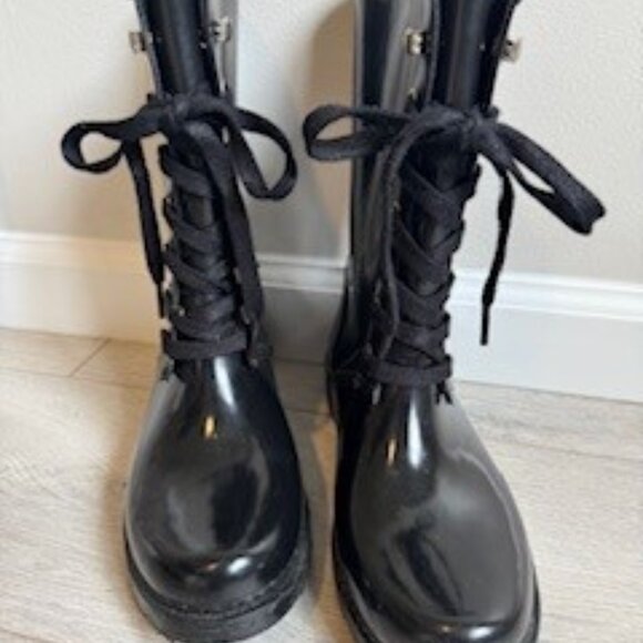 Michael Kors Rubber Rain Lace Up Boots  Black Size 8 - Picture 3 of 9